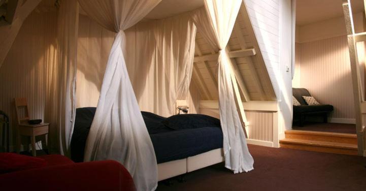 Guesthouse De Utrechtsche Dom Gouda Room photo