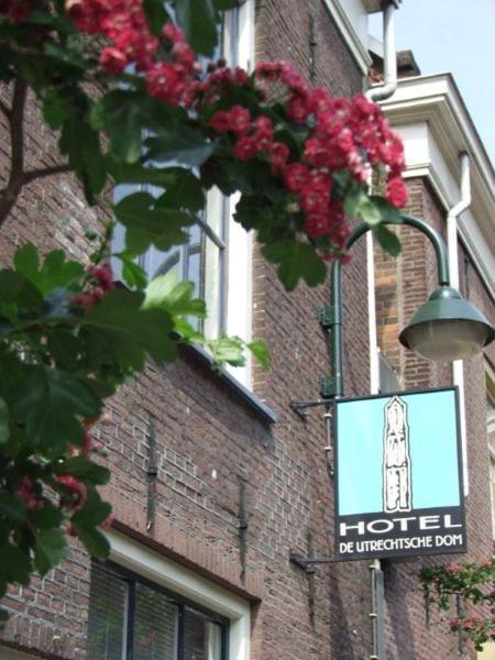 Guesthouse De Utrechtsche Dom Gouda Exterior photo