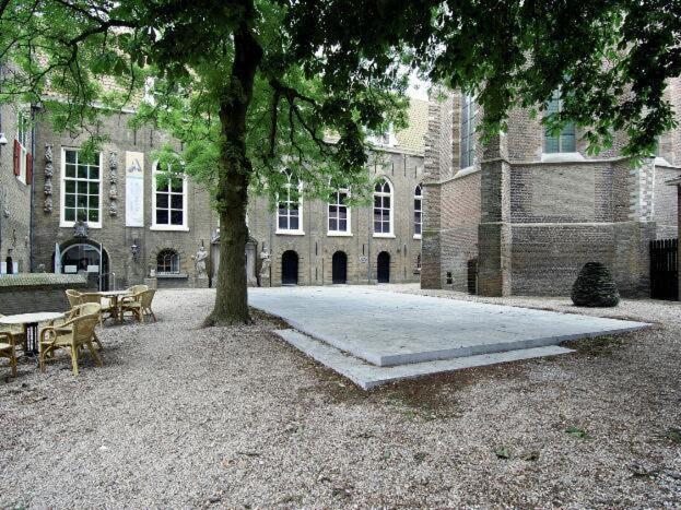Guesthouse De Utrechtsche Dom Gouda Exterior photo